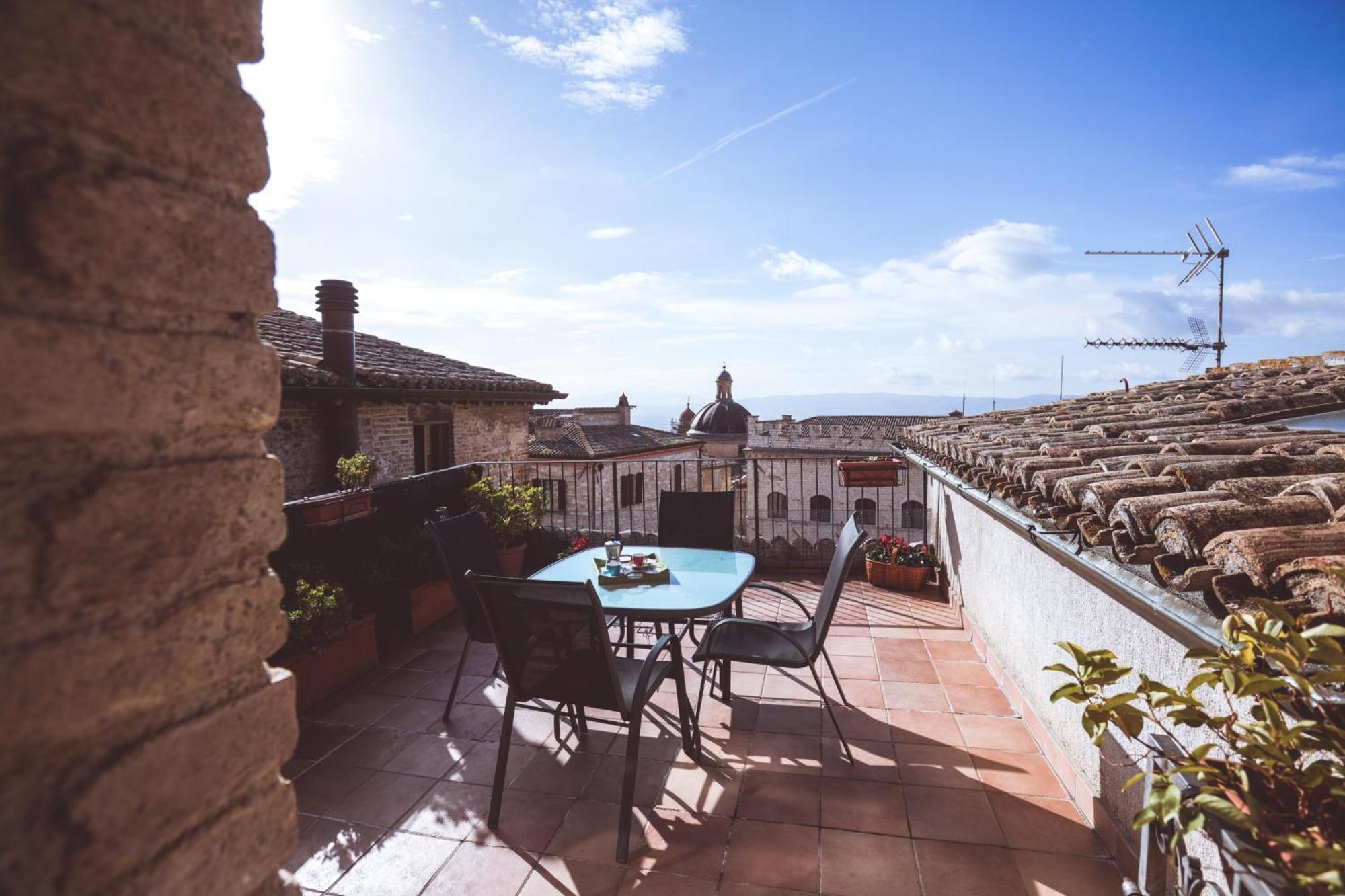 Chiama Ride The Beauty Assisi Apartment ภายนอก รูปภาพ
