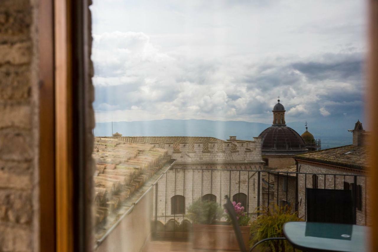 Chiama Ride The Beauty Assisi Apartment ภายนอก รูปภาพ
