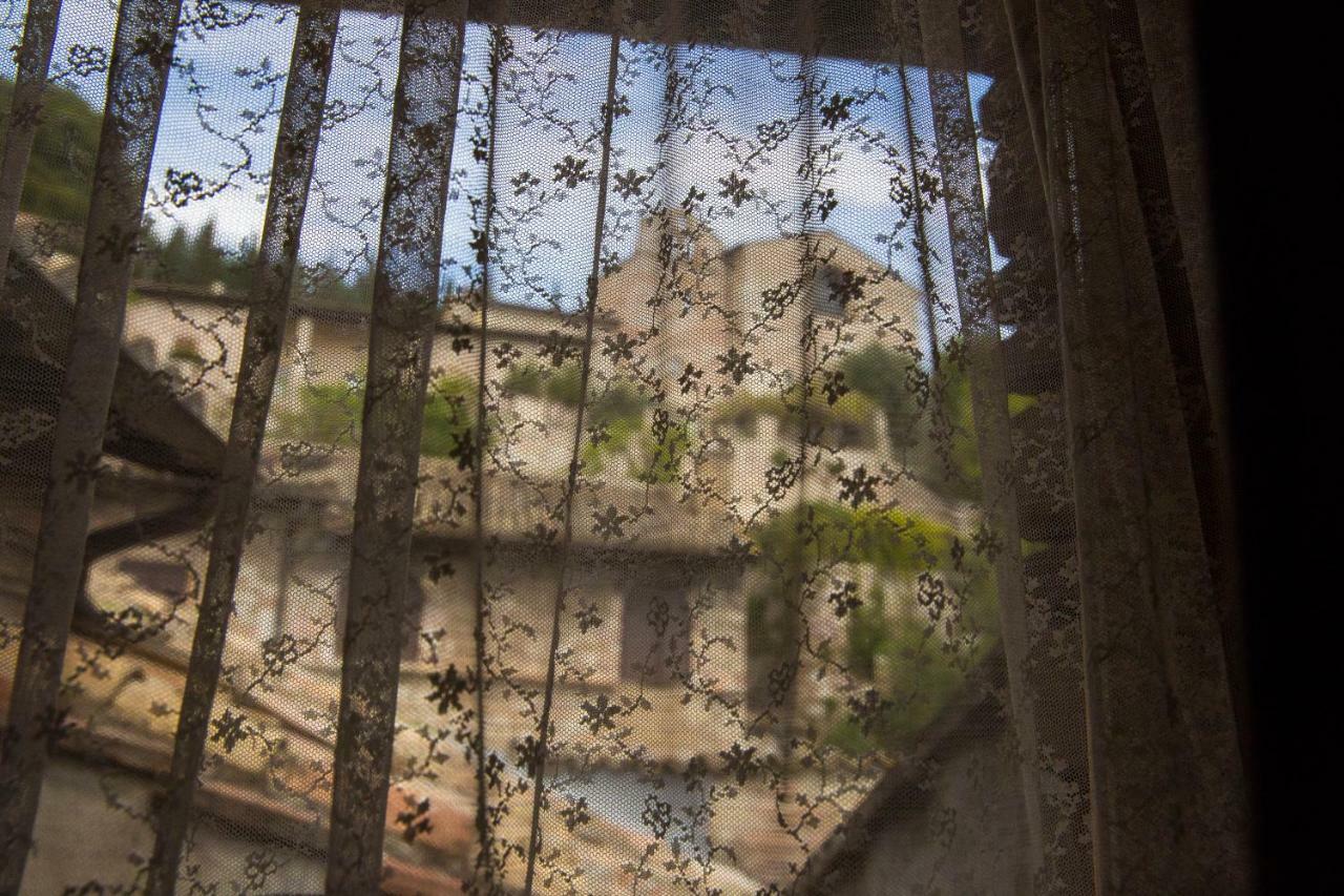Chiama Ride The Beauty Assisi Apartment ภายนอก รูปภาพ