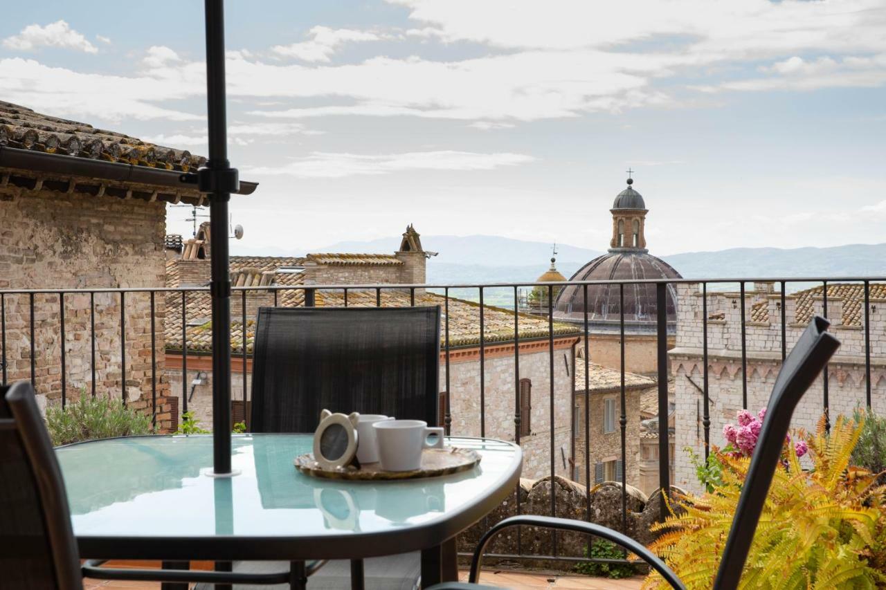 Chiama Ride The Beauty Assisi Apartment ภายนอก รูปภาพ